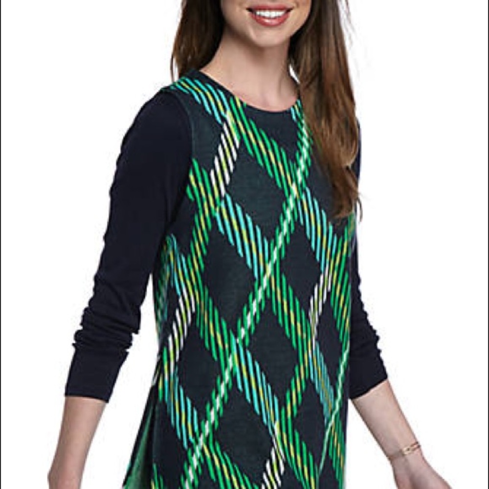 Crown & Ivy | Women’s Plaid Side-Slit Tunic
